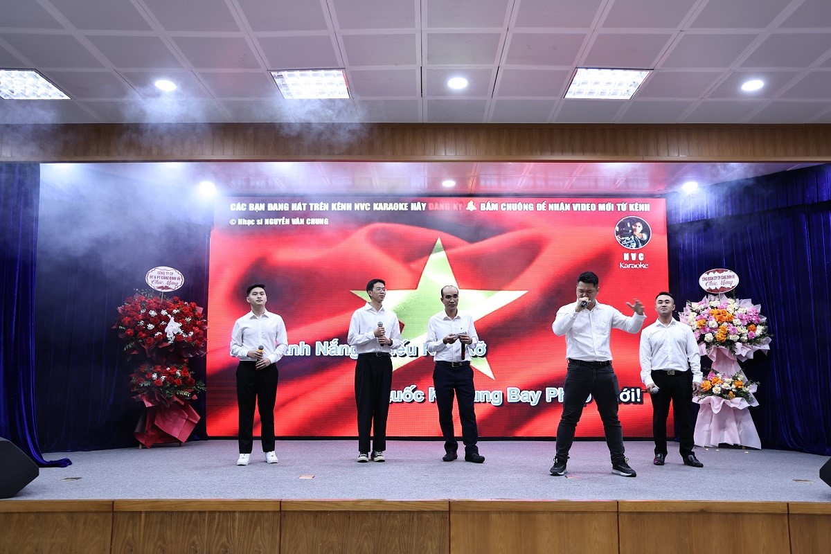 Tiết mục "Viết tiếp câu chuyện hòa bình" - Trung tâm ĐHKT đạt Giải Nhì